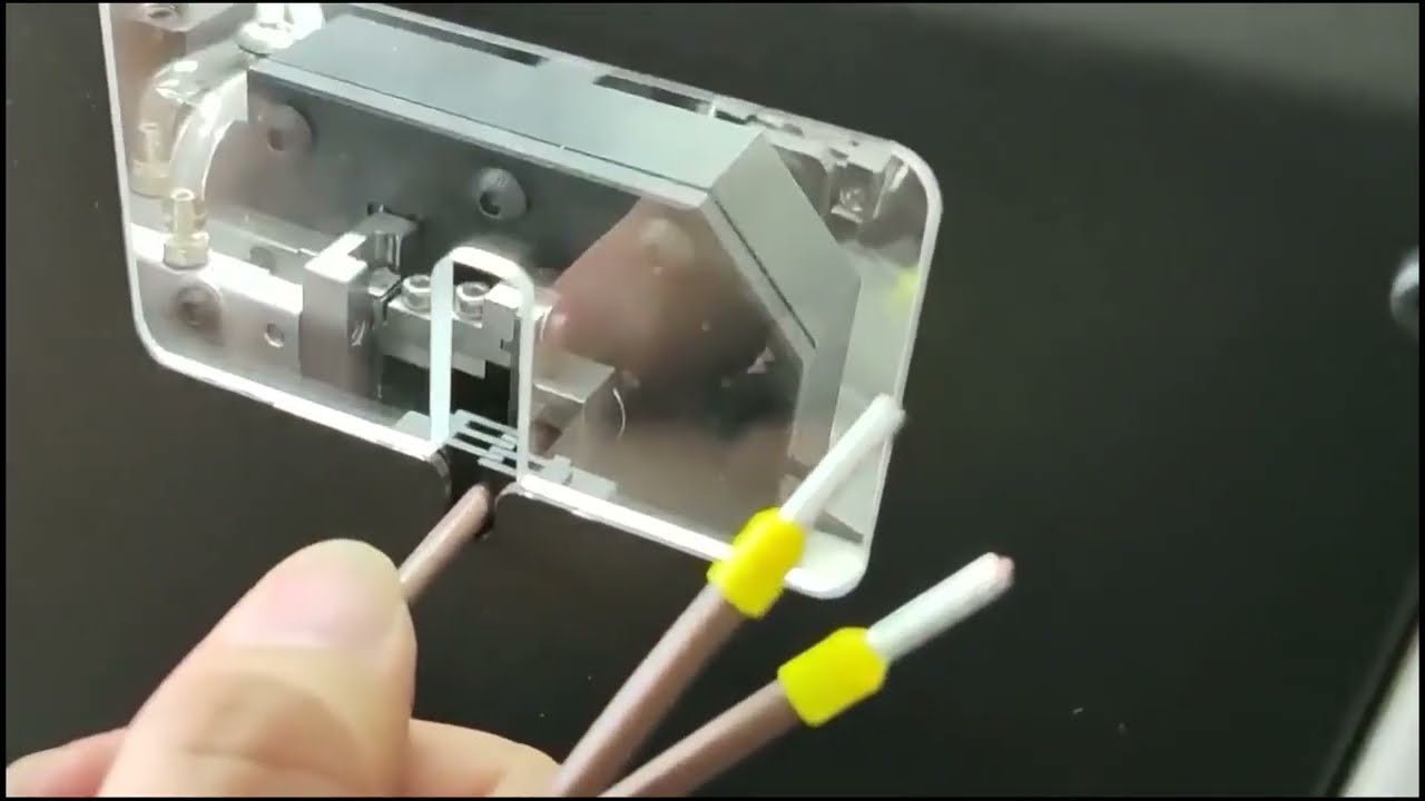 預絕緣管形端子壓接機｜剝線壓著一體機，高效線束加工