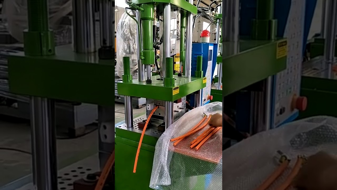AU標準三扁腳插頭PVC塑膠射出成型機 450ST
