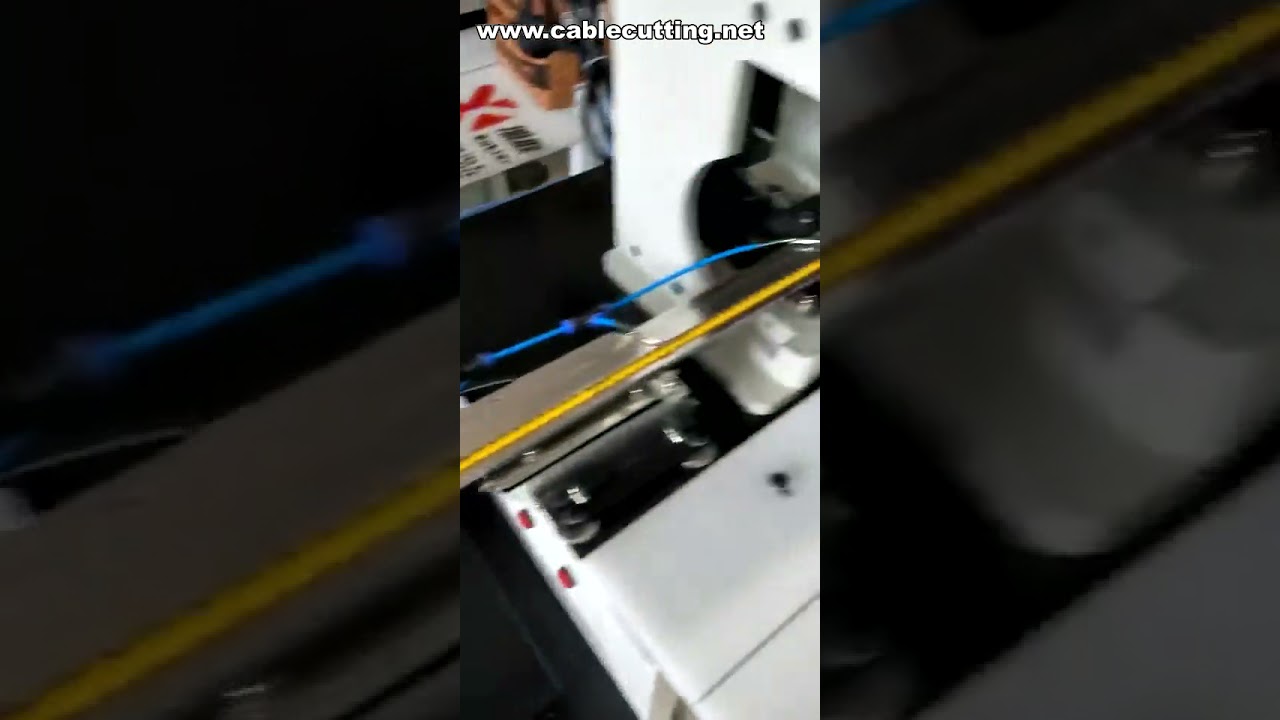 半自動端子壓接機｜高效壓接散裝端子與單一線材｜工廠自動化設備
