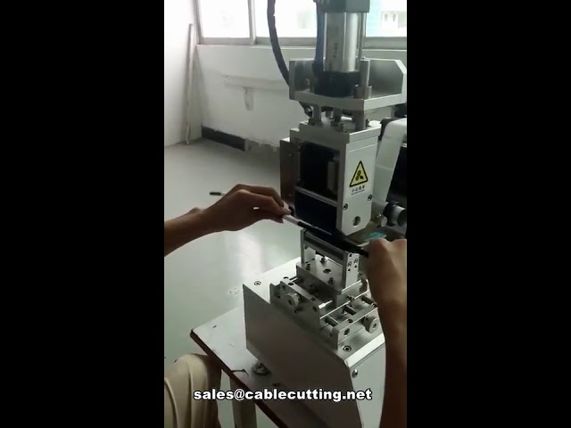 自動繞線圓形電線標籤標記機 - 高效工業貼標解決方案