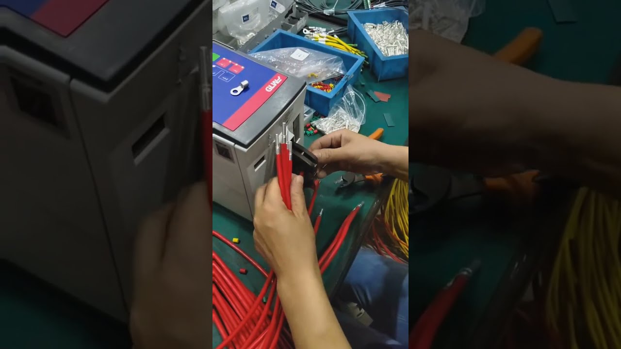 新能源產品專用電動端子壓接機 #機器 #工廠