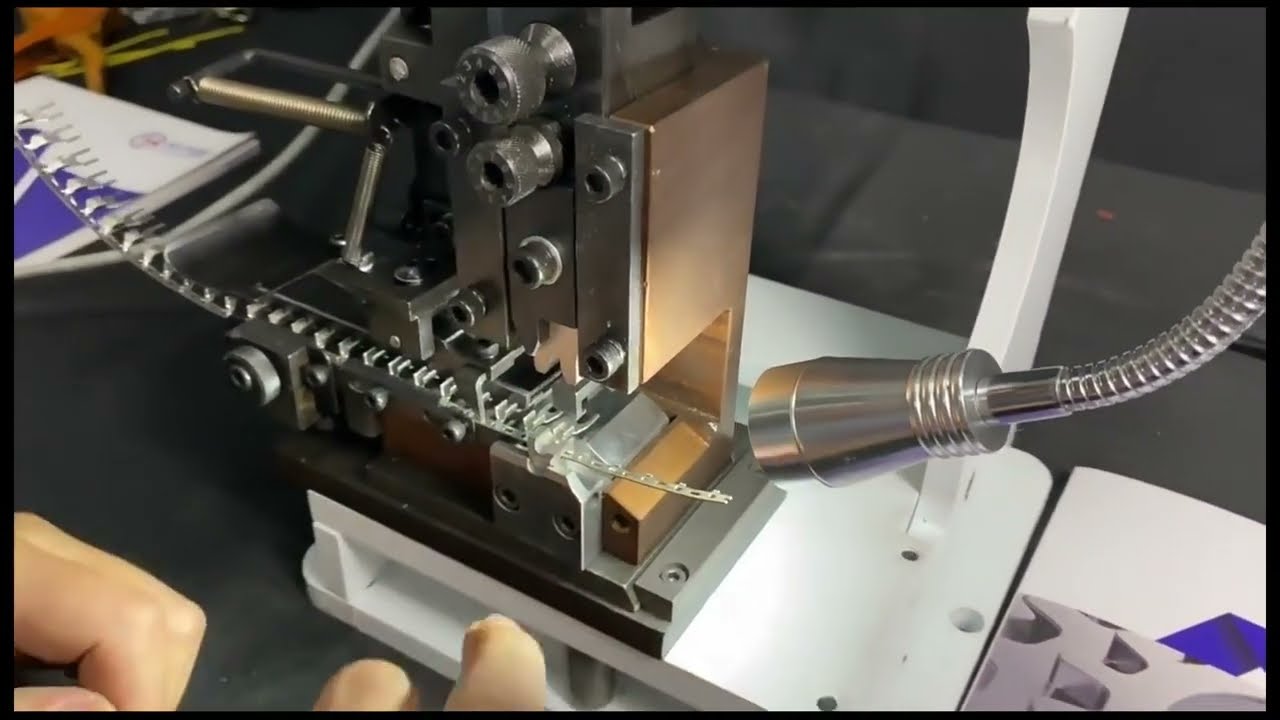 15噸超靜音電動端子壓接機｜多種模具適用絕緣端子與管型端子